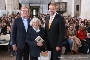 Margot Friedländer (Bildmitte), Oberbürgermeister Alexander Badrow (rechts) und André Schmitz-Schwarzkopf, Vorstandsvorsitzender der Schwarzkopf-Stiftung, vor Beginn der Lesung in St. Jakobi.